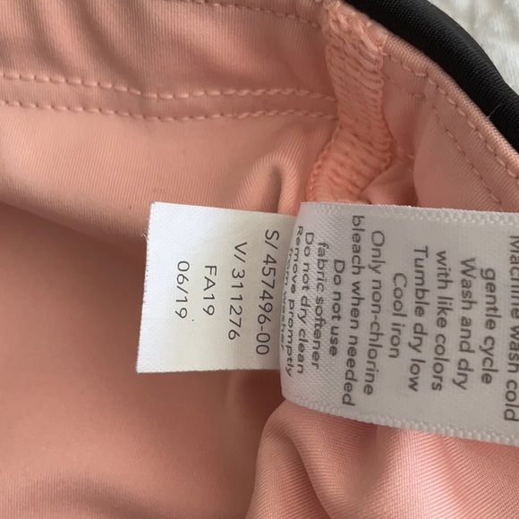 Athleta Velocity Colorblock Capri - Picture 5 of 7